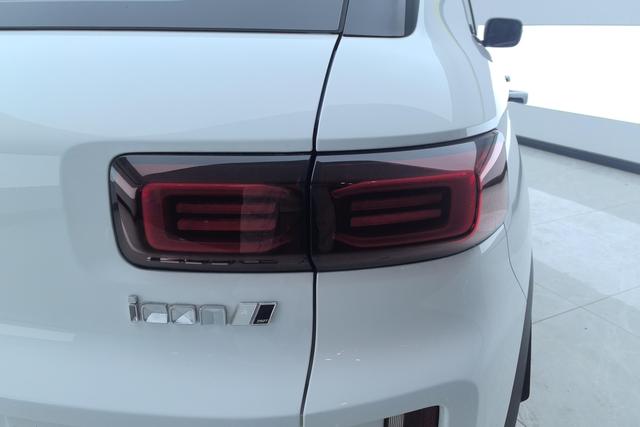 Geely Automobile Geely ICON 2023 Белый из Китая