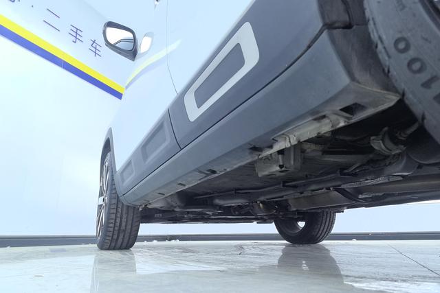 Geely Automobile Geely ICON 2023 Белый из Китая, фото 3