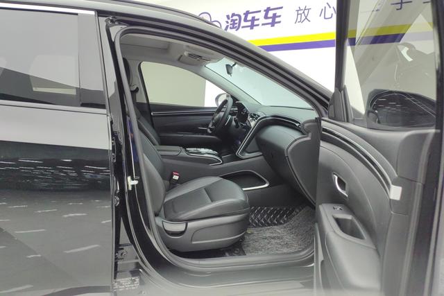 Hyundai Tucson 2023 L 1.5 T DLX 2 WD — фото 15