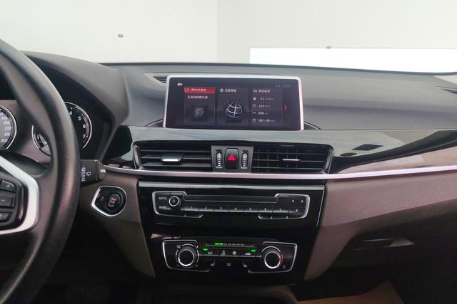 BMW X1 2020 — фото 13