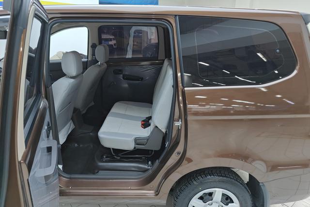 Wuling Automobile Wuling Hongguang id 3769100 из Китая 17