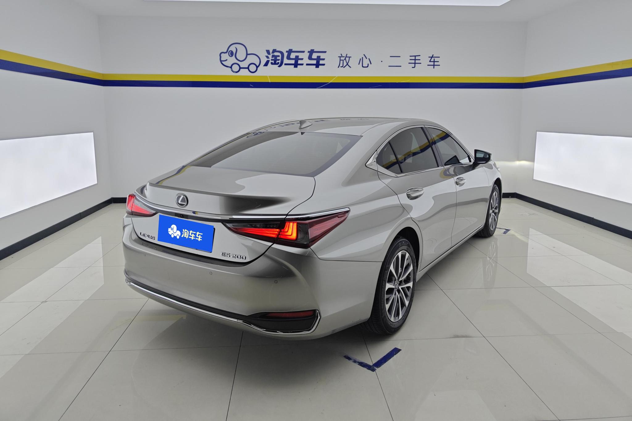 Lexus ES 2022 200