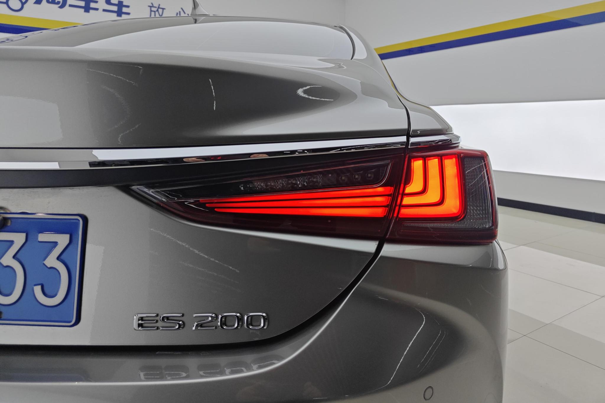 Lexus ES 2022 200