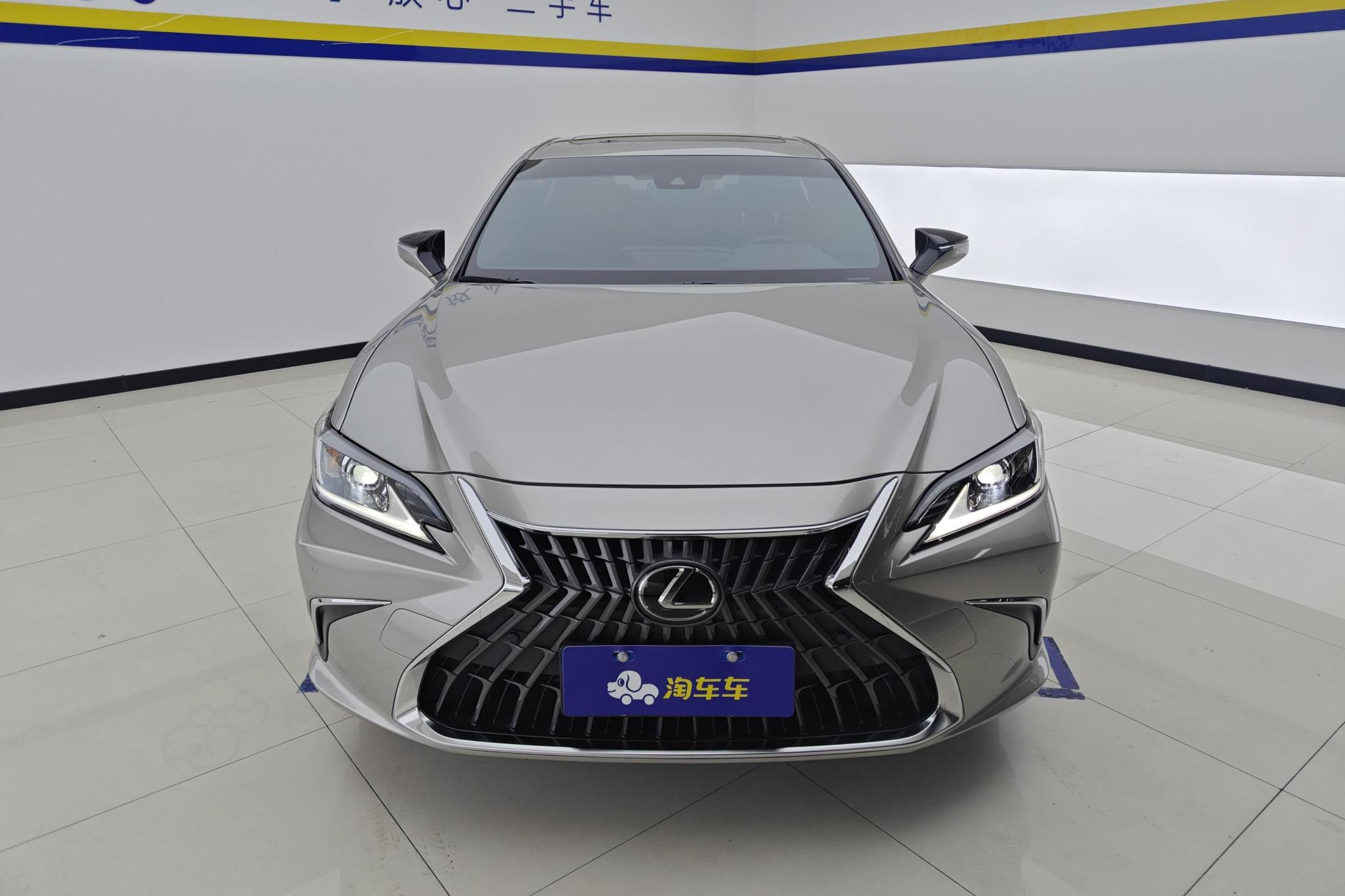 Lexus ES 2022 200