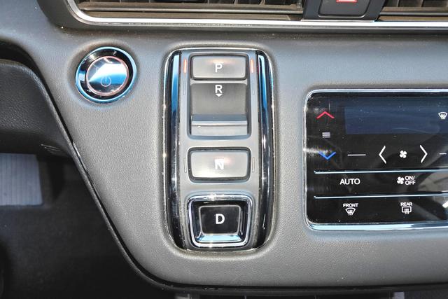 Honda Elysion 2022 2.0 L Hybrid — фото 10
