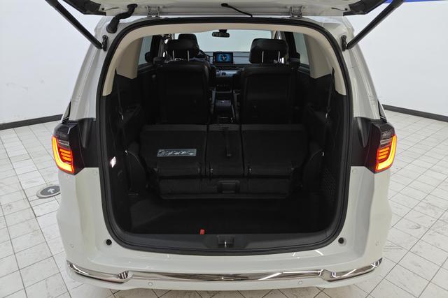 Honda Elysion 2022 2.0 L Hybrid — фото 16