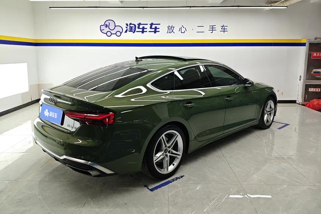 Audi A5 2024 Sportback 40 TFSI — фото 3