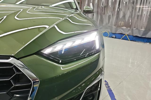 Audi A5 2024 Sportback 40 TFSI — фото 4