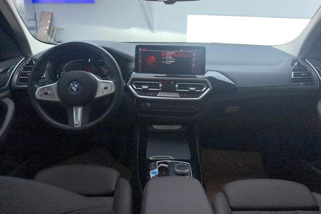 BMW iX3 2022 — фото 12