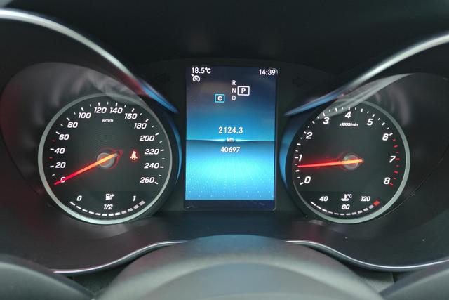 Mercedes-Benz C-Class 2019 C 180 L — фото 14