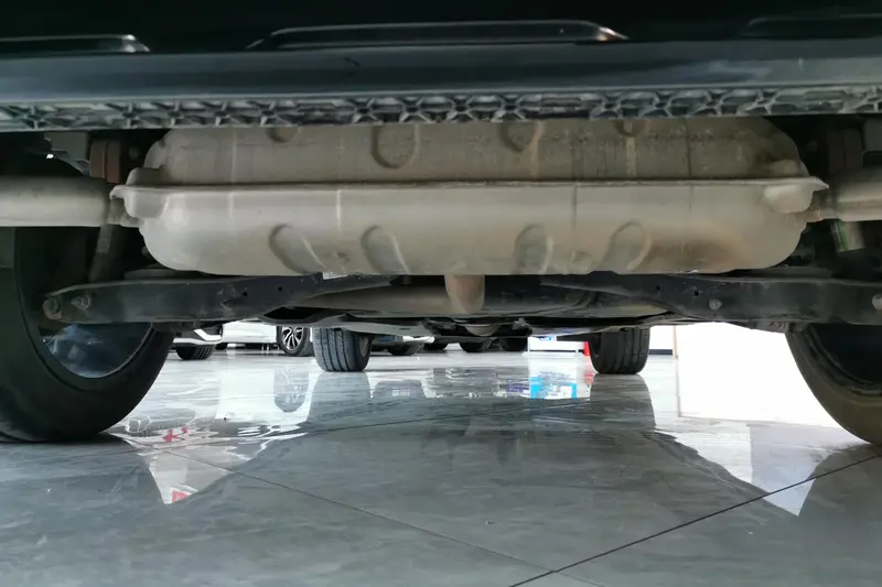 Volkswagen Tiguan L 330 TSI AT 2 WD R-Line — фото 7