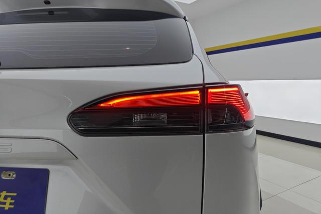 Toyota Corolla Sharp amplifier 2022 Белый из Китая, фото 3