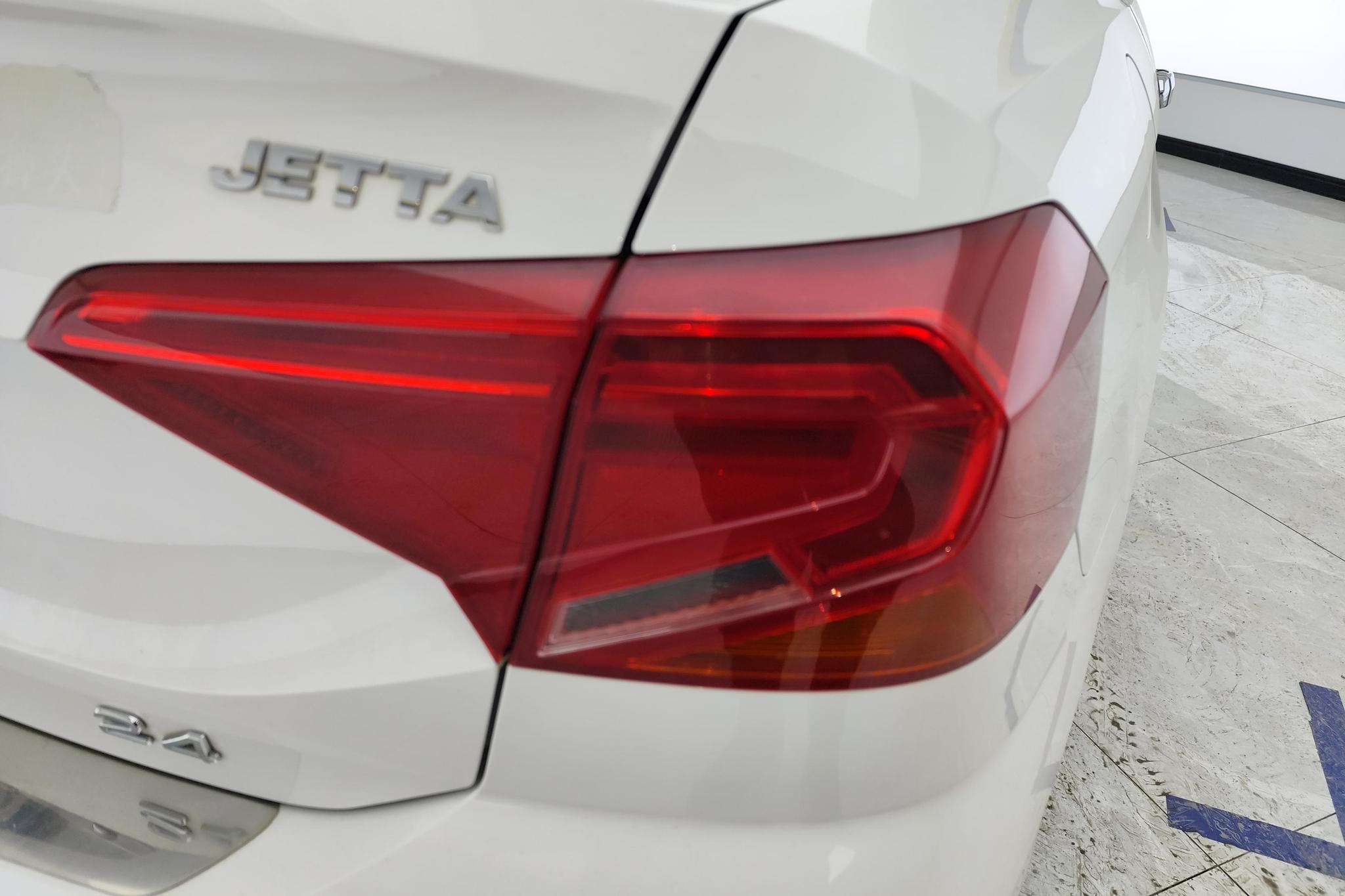 Volkswagen Jetta 2017 1.4L MT Fashion
