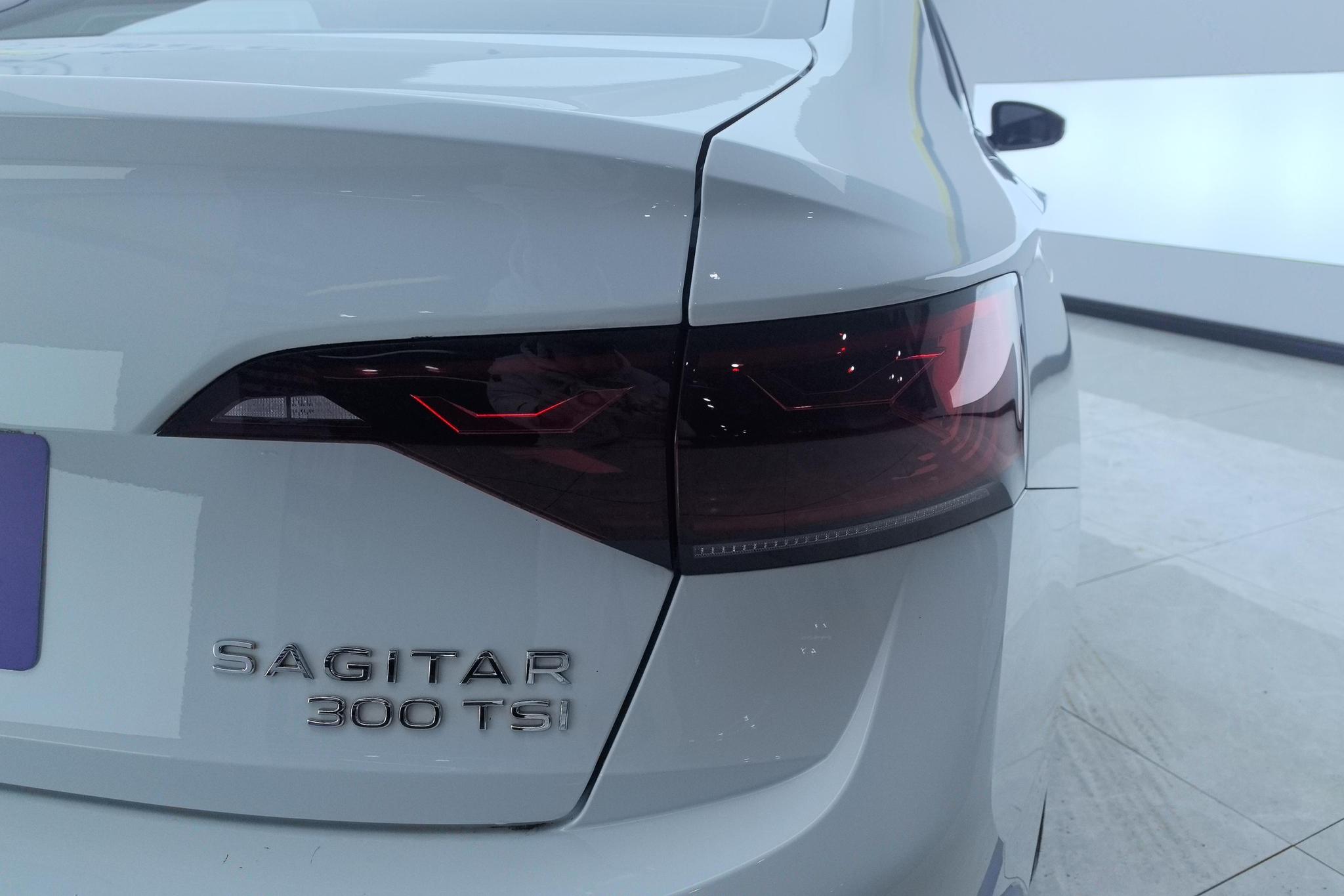 Volkswagen Sagitar 2023 300TSI DSG