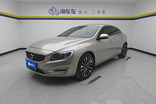 VOLVO S60 2019 — фото 1