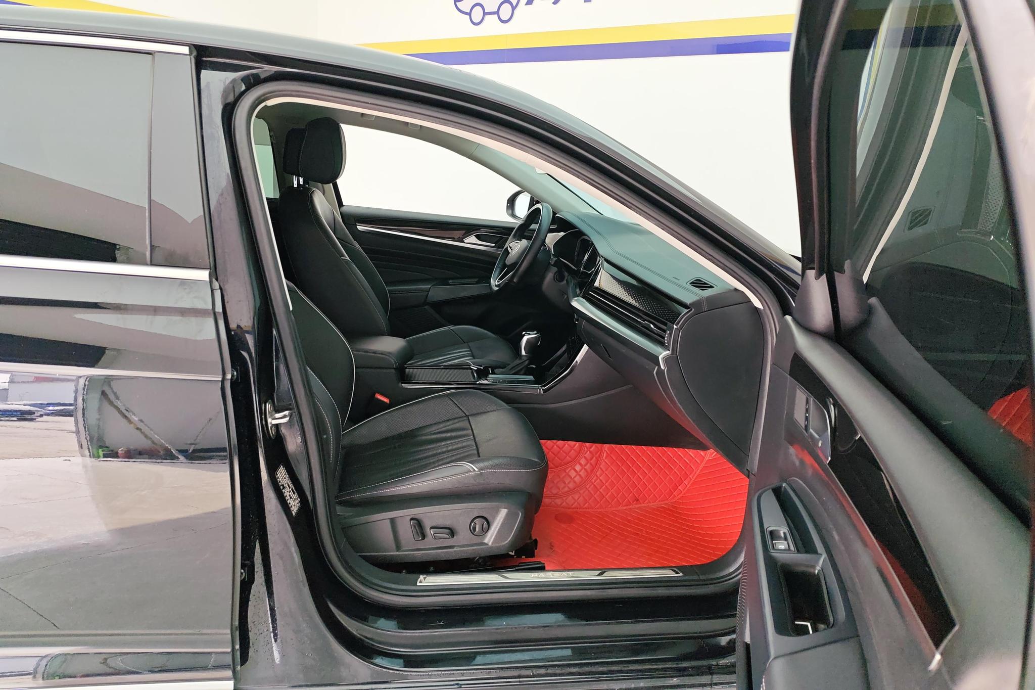 Volkswagen Passat 2023 330TSI Luxury