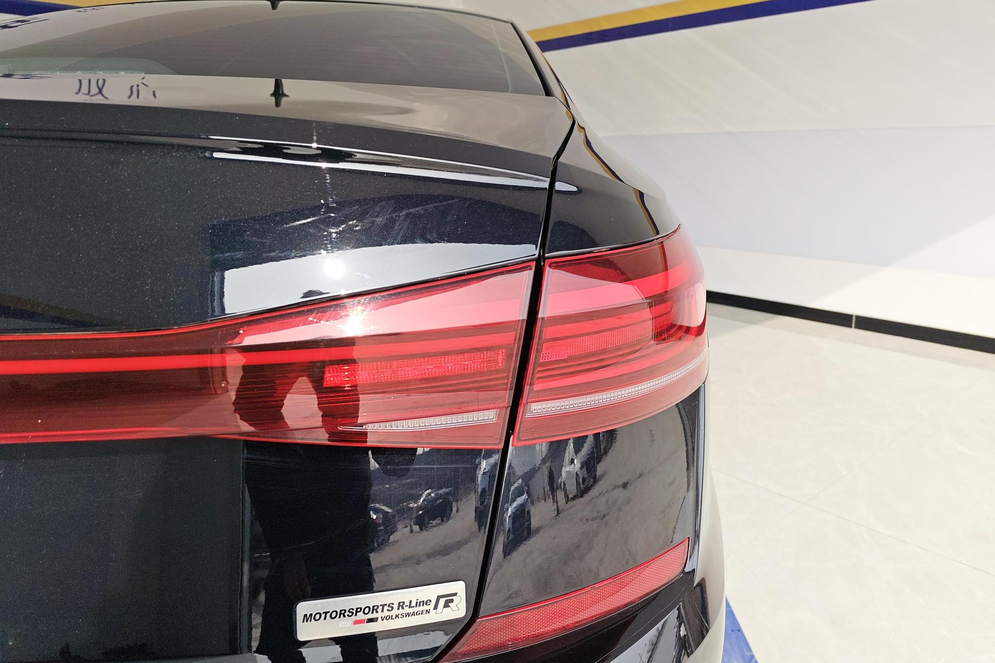 Volkswagen Passat 2023 330TSI Luxury