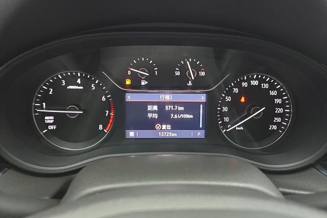 Buick Regal id 3810337 из Китая 12