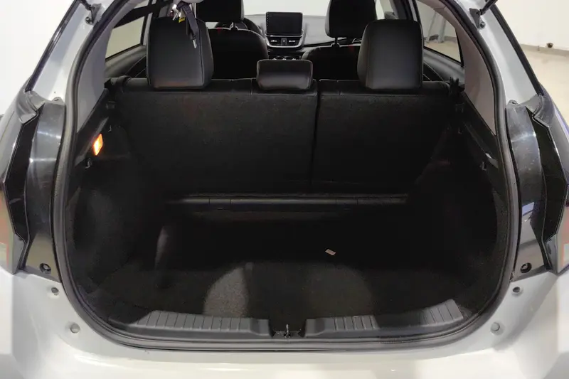 Toyota Yaris L — фото 11
