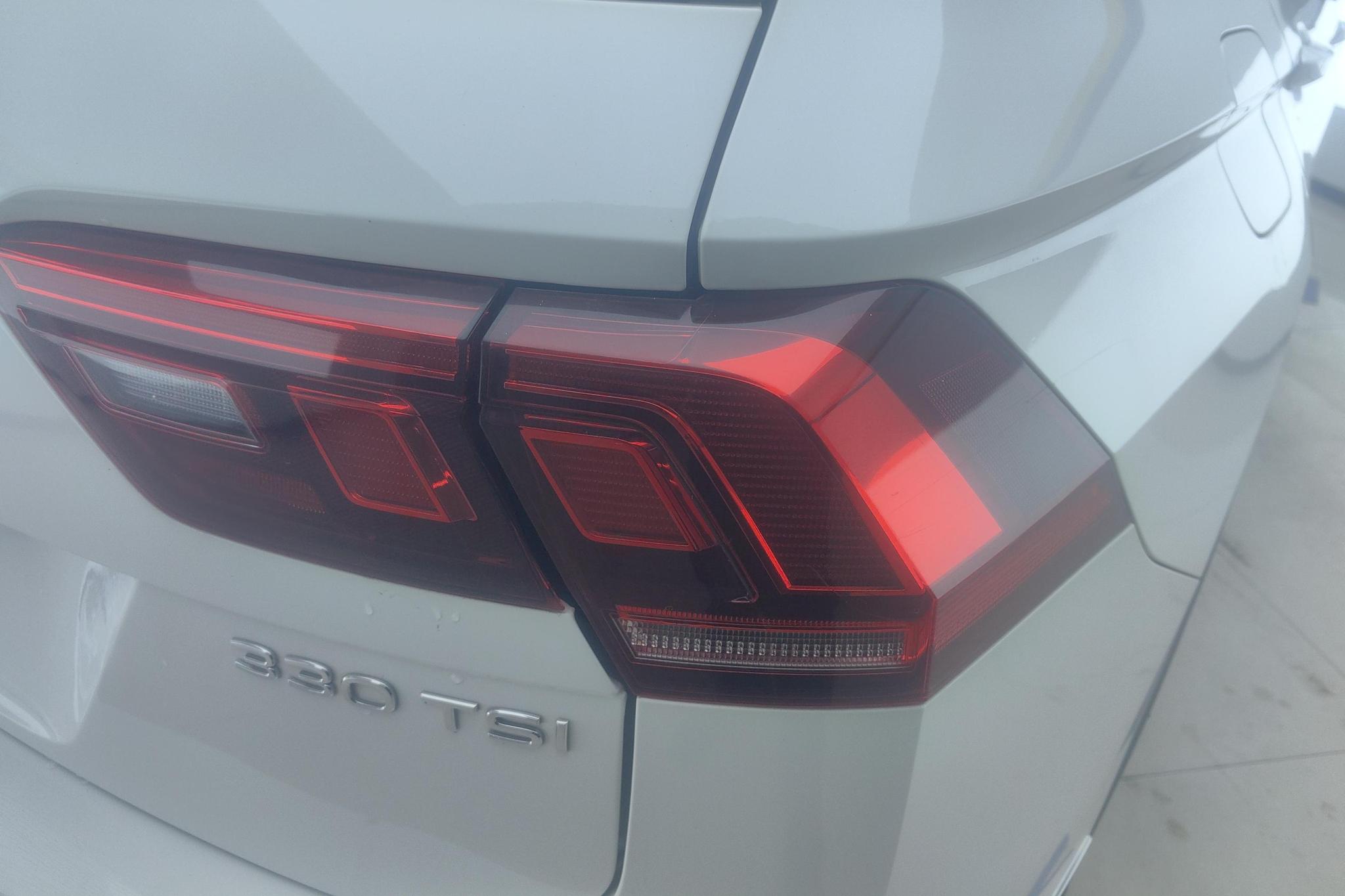 Volkswagen Tiguan L L 2021 330TSI AT Smart