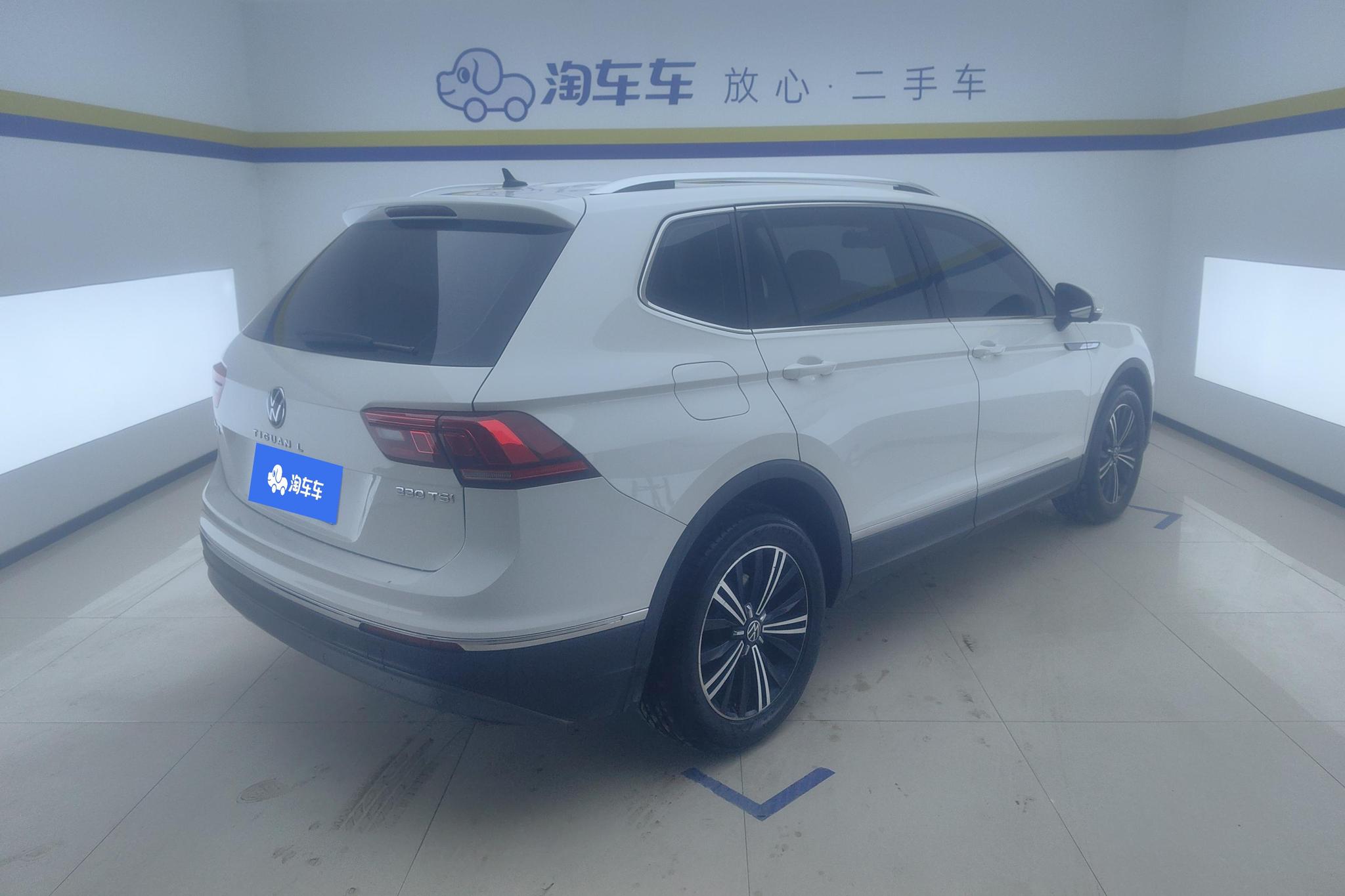 Volkswagen Tiguan L L 2021 330TSI AT Smart