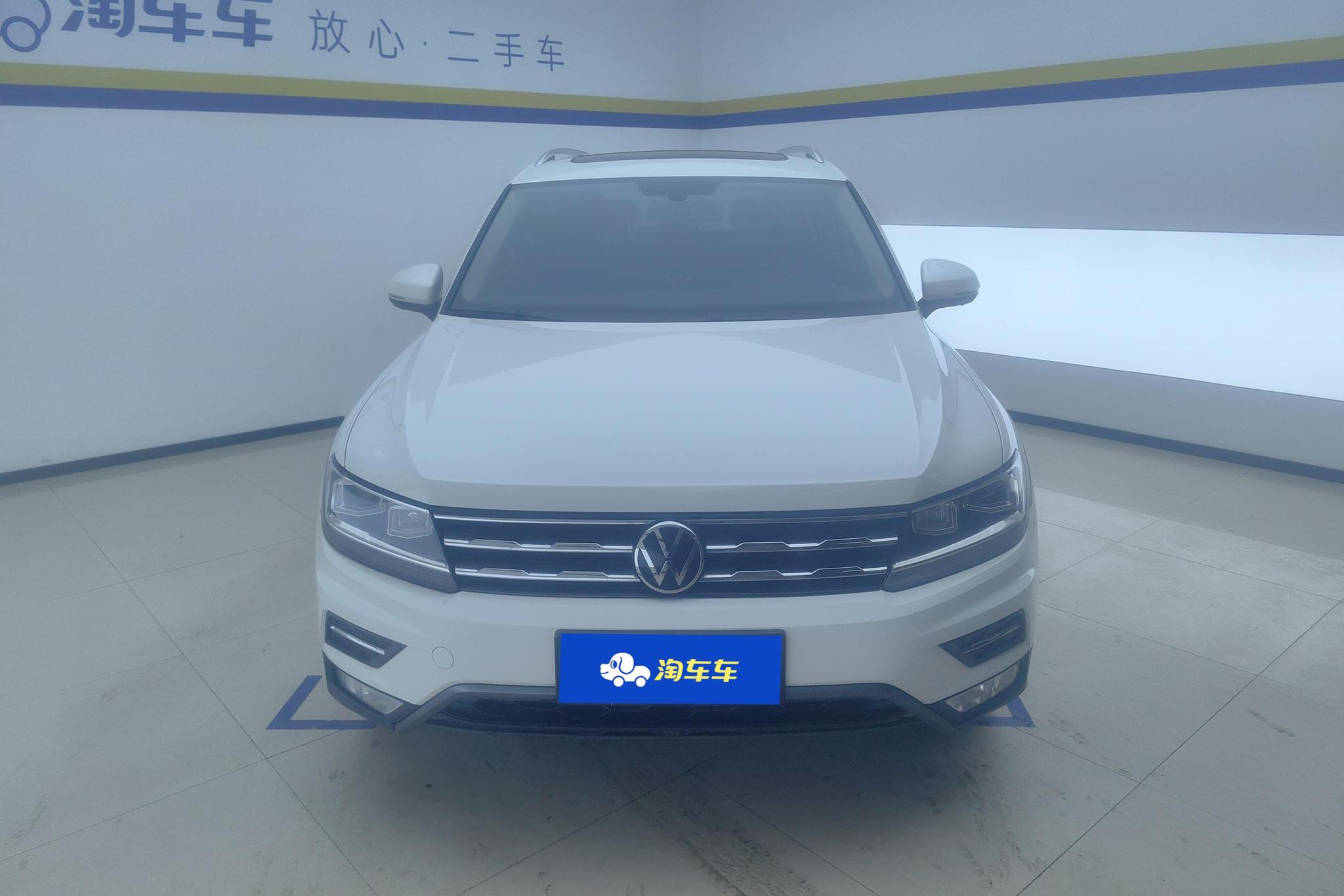 Volkswagen Tiguan L L 2021 330TSI AT Smart