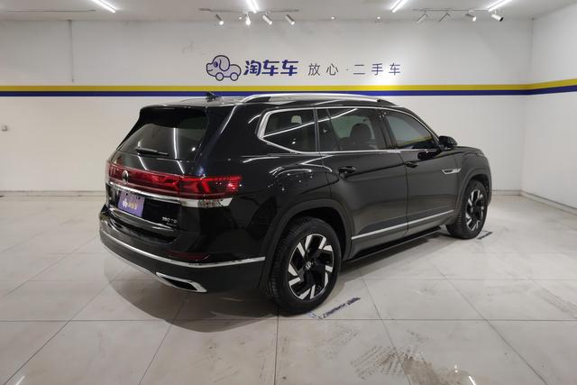 Volkswagen Tourang 2022 Черный из Китая