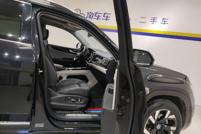 Volkswagen Tourang 2022 Черный из Китая, фото 6