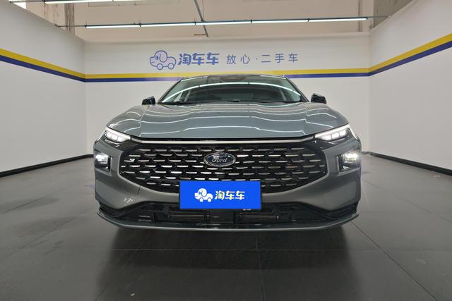Ford Mondeo 2023 Eco Boost 245 Luxury — фото 2