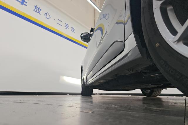 Ford Mondeo 2023 Eco Boost 245 Luxury — фото 7