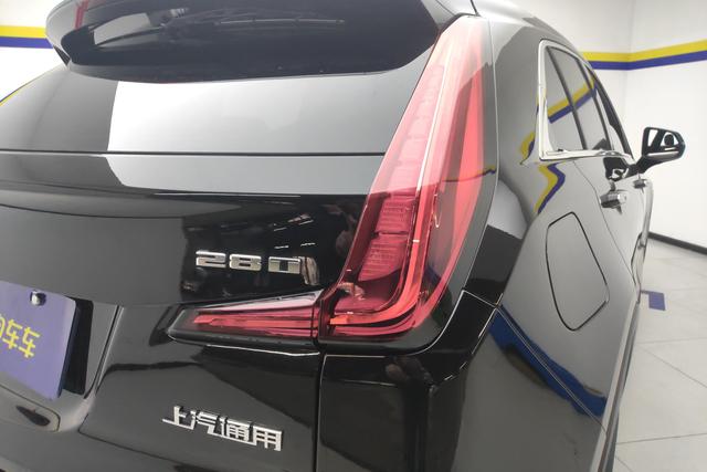 Cadillac XT4 2021 Черный из Китая