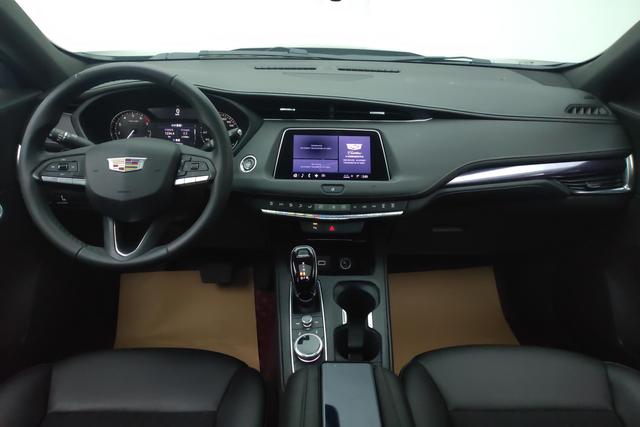 Cadillac XT4 id 3804955 из Китая 9