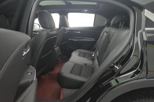 Cadillac XT4 id 3804955 из Китая 10