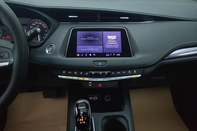 Cadillac XT4 2021 28 T 2 WD — фото 12