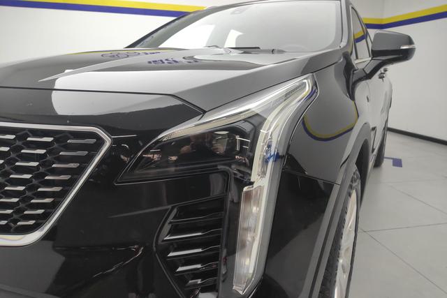 Cadillac XT4 2021 28 T 2 WD — фото 4