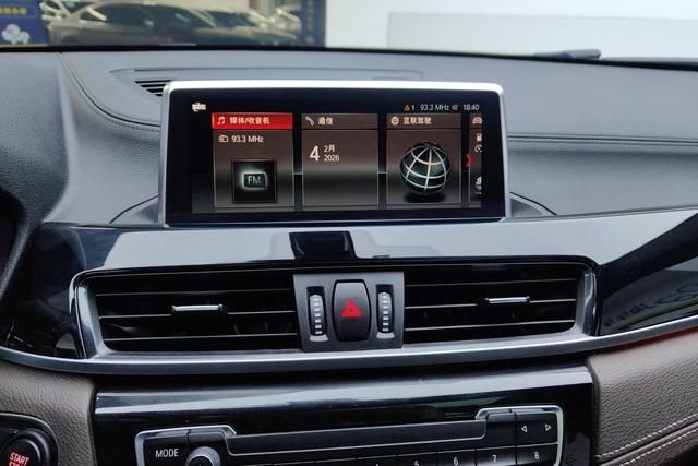 BMW X2 2020 s Drive 25i Leading M — фото 12