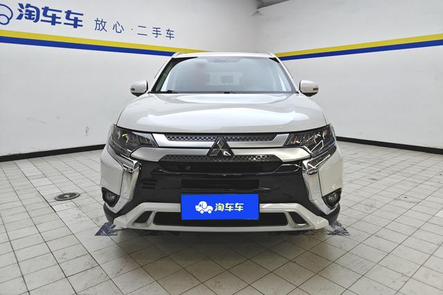Mitsubishi Outlander 2021 2.4 L 4 WD 7 — фото 2
