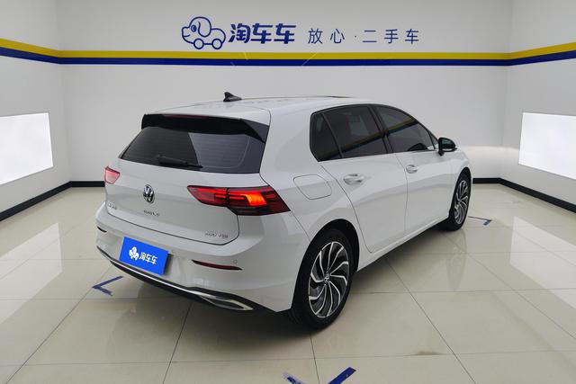 Volkswagen Golf 2023 280 TSI DSG Pro — фото 3