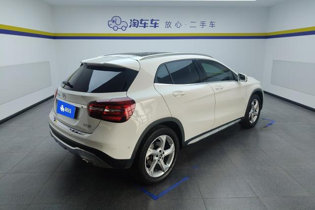 Mercedes-Benz GLA 2019 GLA 200 — фото 3