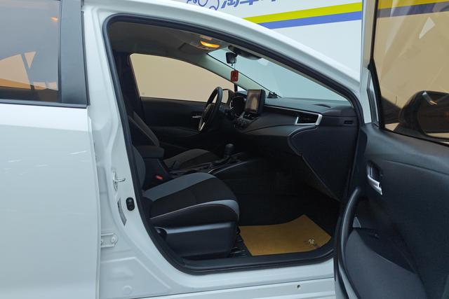 Toyota Corolla id 3840858 из Китая 17