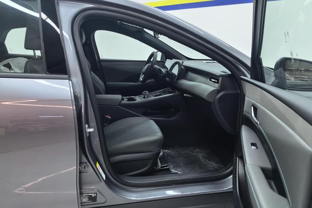 BYD Qin PLUS EV id 3784683 из Китая 17