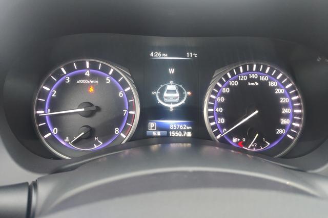 Infiniti Q50L 2016 2.0 T — фото 13