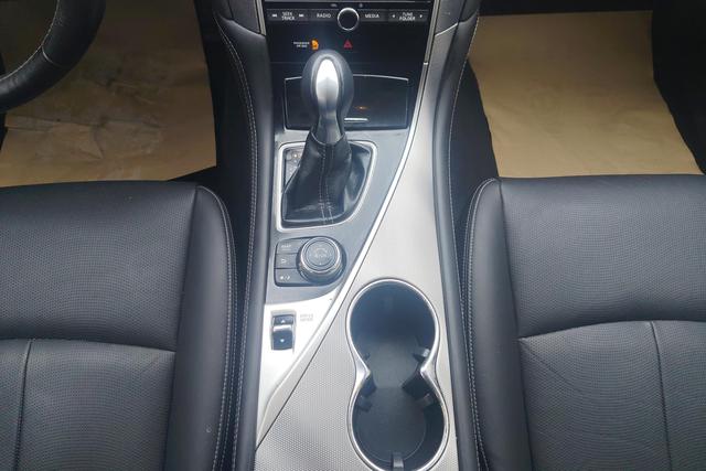 Infiniti Q50L 2016 2.0 T — фото 14