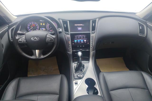 Infiniti Q50L 2016 — фото 11