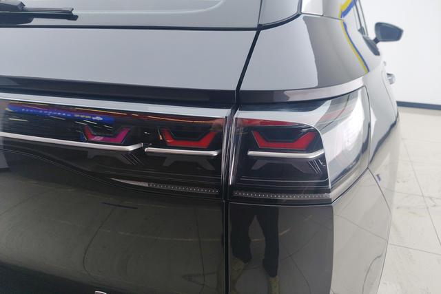 Volkswagen Tavendor 2023 380 TSI 4 WDR-Line — фото 5