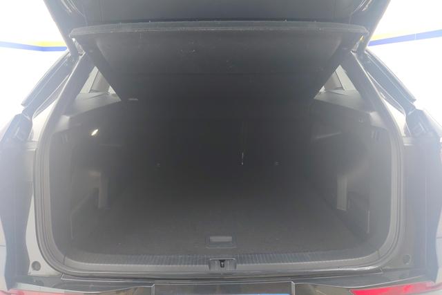 Volkswagen Tavendor 2023 380 TSI 4 WDR-Line — фото 17