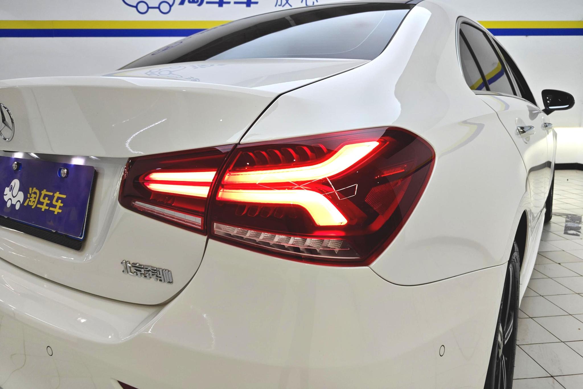Mercedes-Benz A-Class A 2022 A 200 L Sport Fashion