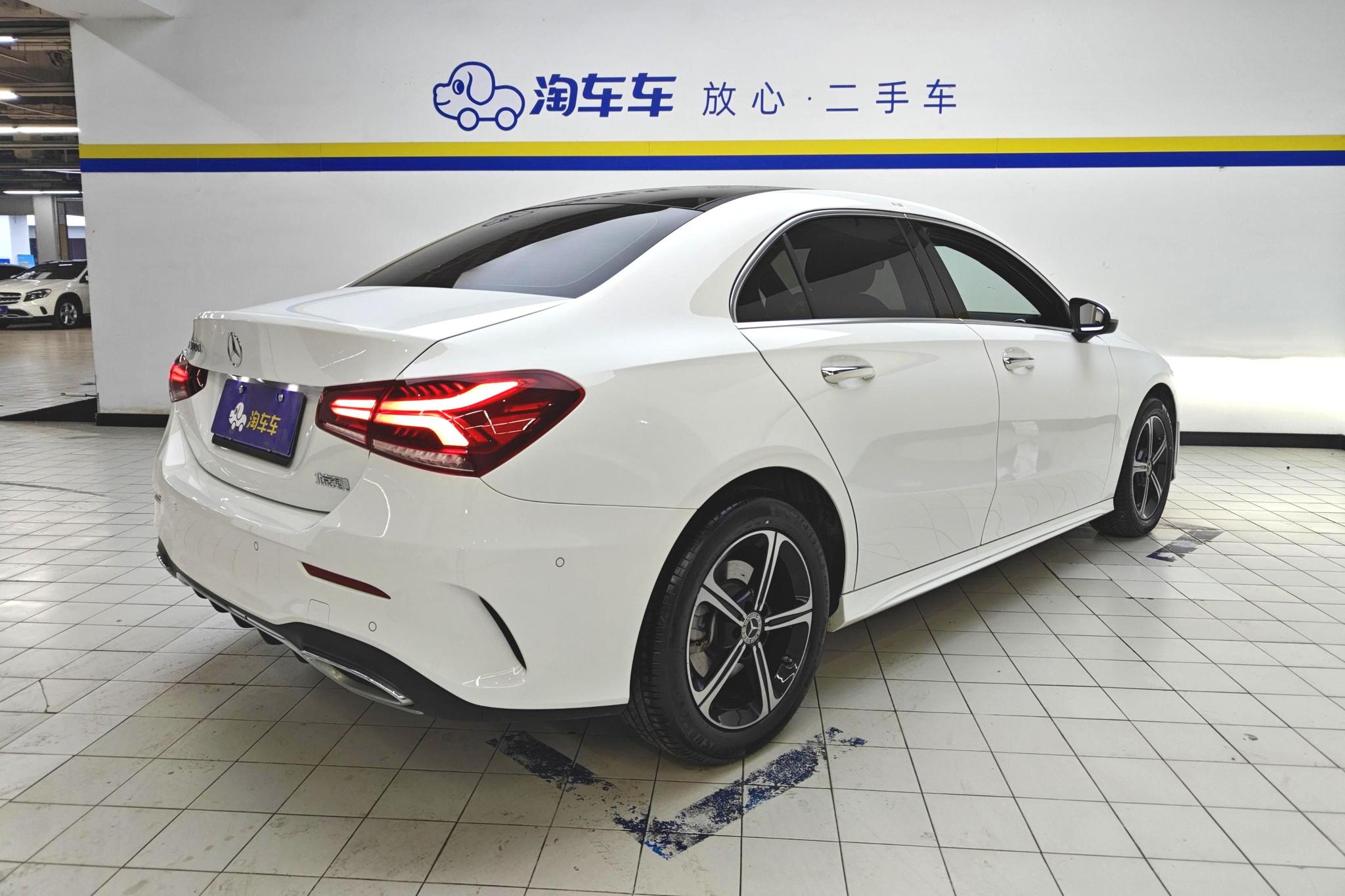 Mercedes-Benz A-Class A 2022 A 200 L Sport Fashion