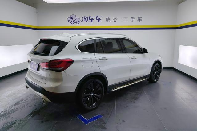BMW X1 2020 — фото 3