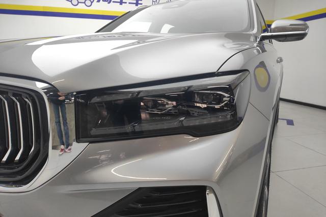 Geely Automobile Xingyue L 2024 Темно-серый из Китая, фото 2